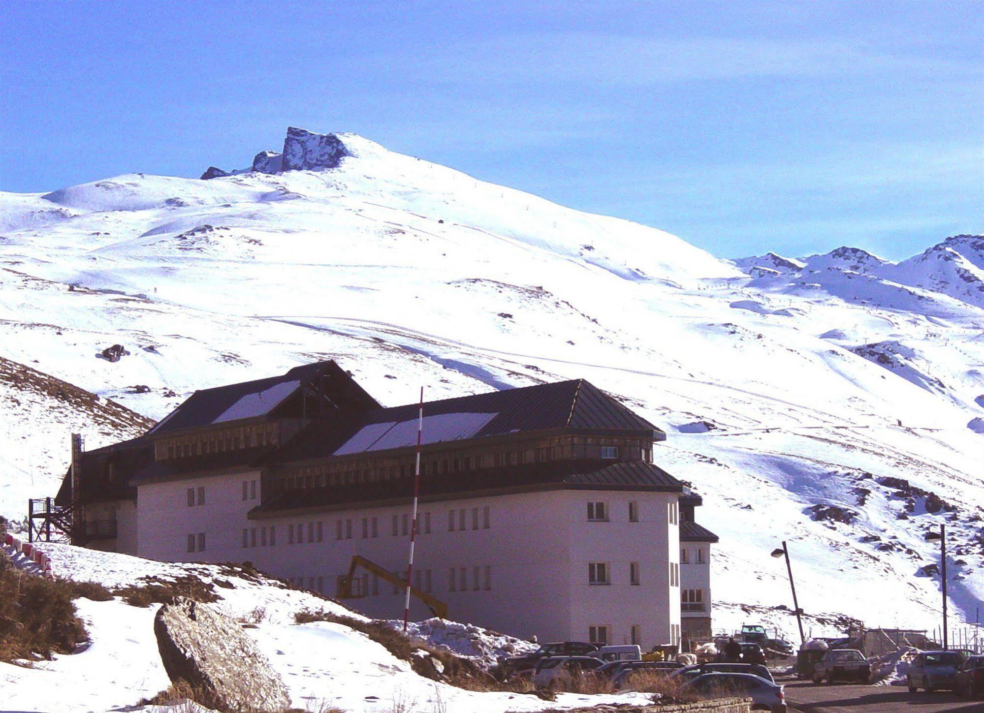 Albergue Inturjoven Sierra Nevada Zewnętrze zdjęcie