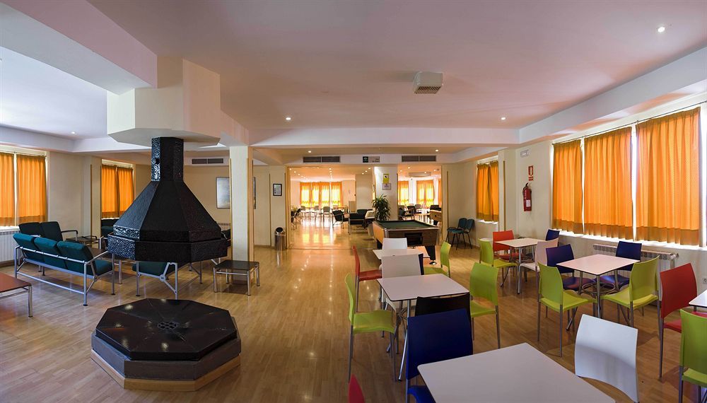 Albergue Inturjoven Sierra Nevada Zewnętrze zdjęcie